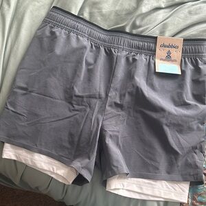 Chubbies Dual-Layer Gray and White Athletic Shorts Youth NWT